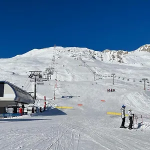 immogroom-nicecosy-5-min-from-ski-station-facing-the.hotels-rhonealpes.com/