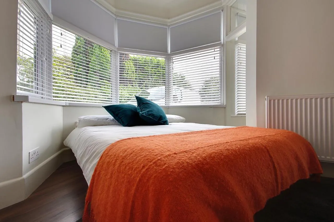 Homestay Large En-Suite By The Beach Bournemouth